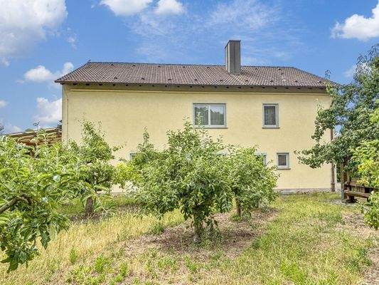 Hausansicht vom Garten