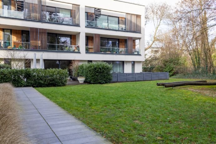 4,5 Zi. Luxus Maisonette mit 40 m² Süd-Terrasse in Steglitz