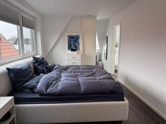 Schlafzimmer (2).JPG