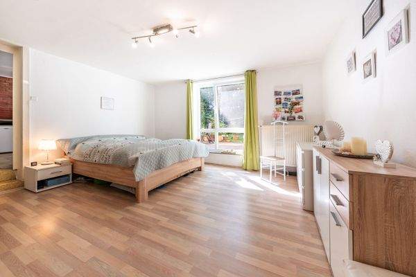 Heimfeld-Geräumiges-Reihenendhaus-mit-großem-Garten-27