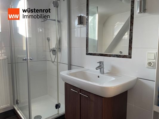 Badezimmer im OG