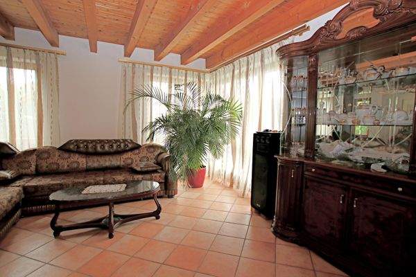 Wohnzimmer Hauptwohneinheit