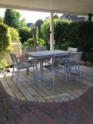 überdachte Terrasse an Küche