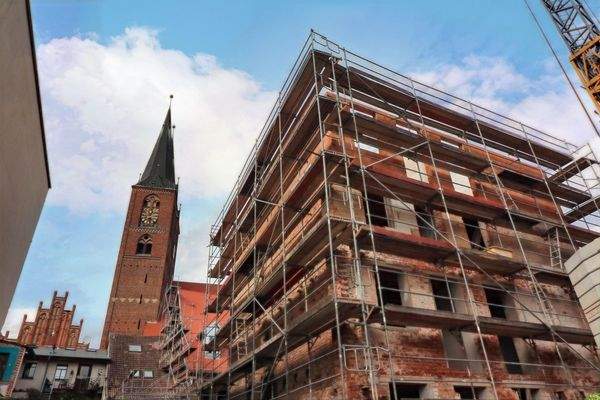 Blick vom Parkplatz Sparkasse