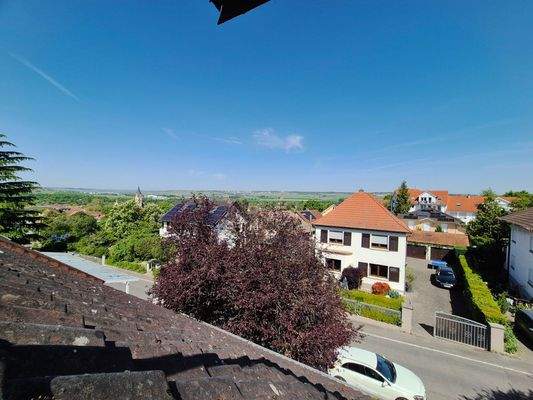 DG Bilck aus dem Dachfenster