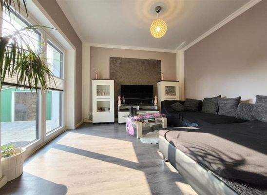 ca. 31 m² Wohnzimmer mit Terrassenzugang