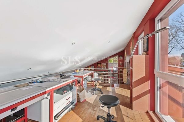 Neubau Empore