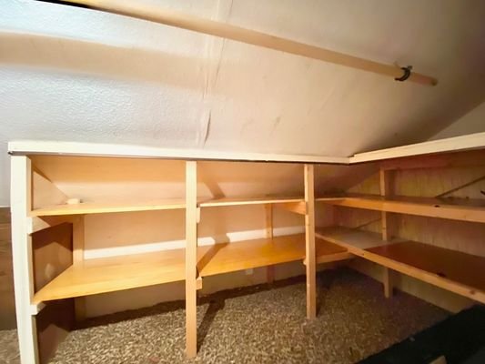 Abstellbereich Dachgeschoss
