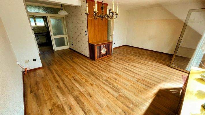 Wohnzimmer 1 zum Esszimmer