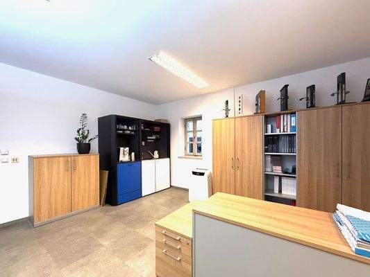 Büro 2 mit EBK