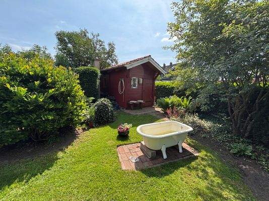 privater Garten am Wohnhaus