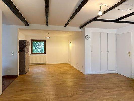 Bibliothek und Zugang zum Schlafbereich