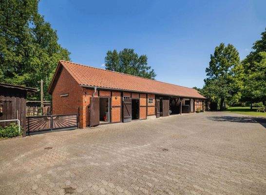 Stallanlagen Remisengebäude