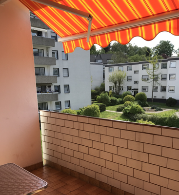 Loggia mit Blick in die Anlage