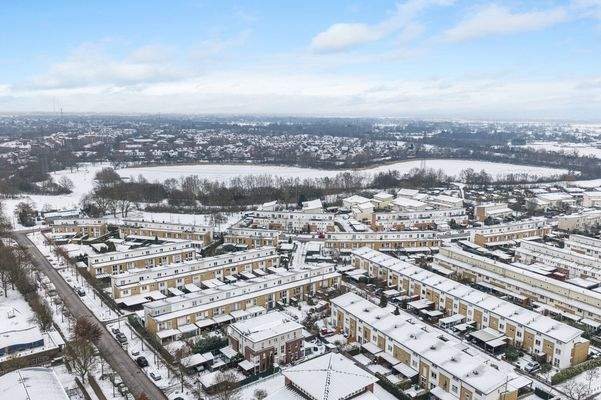 Umgebung mit Badesee