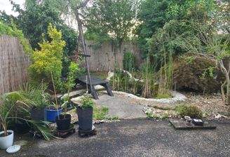 EG - Terrasse - Garten mit Teich.jpg