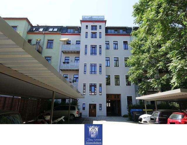 Eindrucksvolle Wohnung mit Balkon, Tageslichtbad mit Wanne! - Photo 4