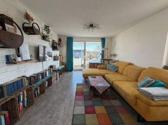 Blick in den Wohnbereich.jpg