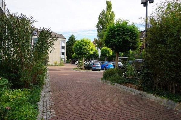 Parkplatz Rückseite