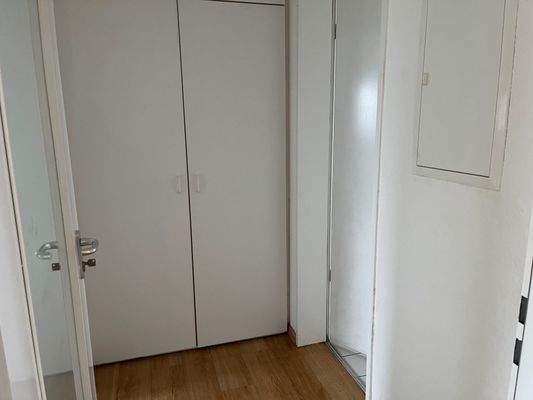 Eingangsbereich mit Schrank