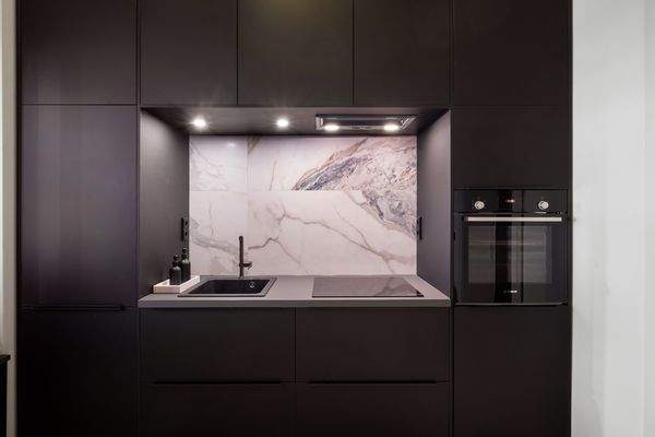 Ansicht Büroküche mit Stauraum 