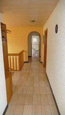 ... mit großzügiger Diele