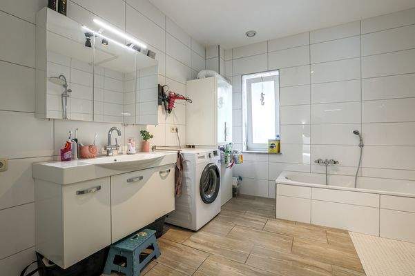 Badezimmer EG