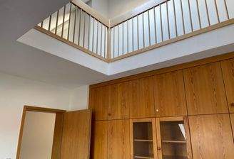 Wohnzimmer mit Blick zur Galerie