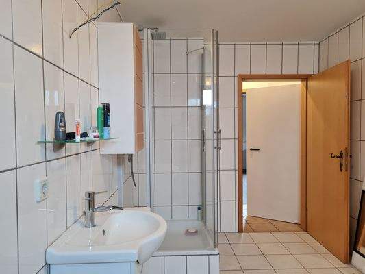 Badezimmer UG.