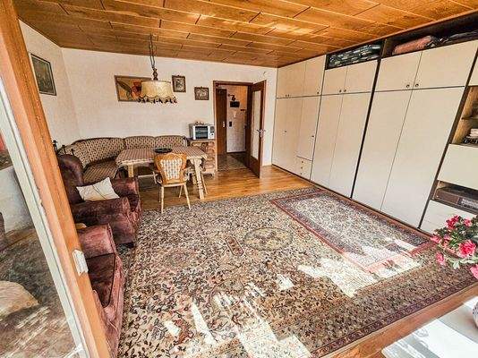 Wohn- und Schlafzimmer