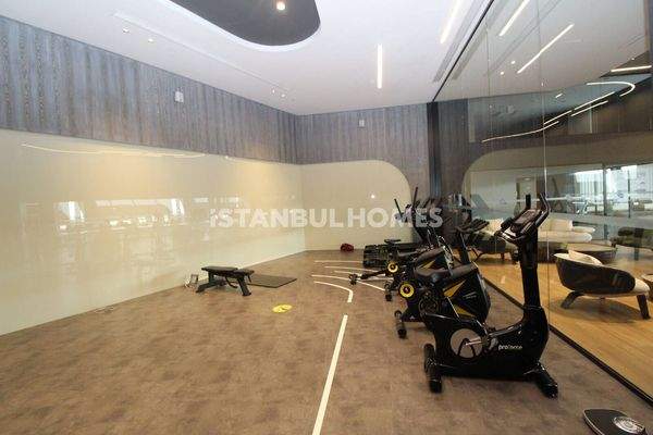 Seafront Flats in a Complex with Pool in Zeytinburnu Istanbul