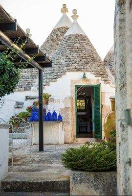 Ostuni – herrliches Areal mit Trulli und Pool
