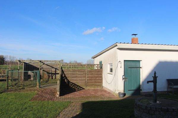 Außenterrasse / Nebengelass