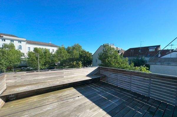 Südlich ausgerichtete Sonnenterrasse