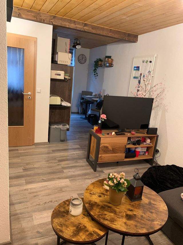 Nachmieter für Moderne kleine 2 Raum Wohnung mit Einbauküche Kirchberg ab sofort gesucht - Foto 3