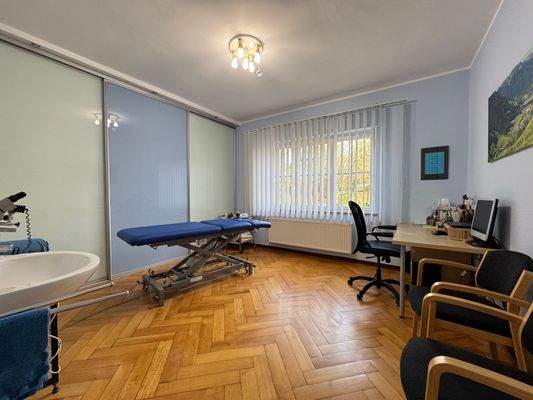 EG Behandlung Heilpraktiker groß