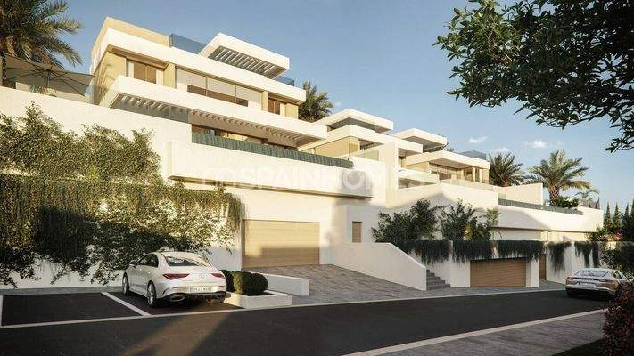 Stylish Beachfront Houses with Private Pools in Granada Almuñecar