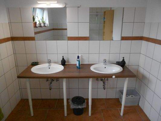 Badezimmer I mit Dusche