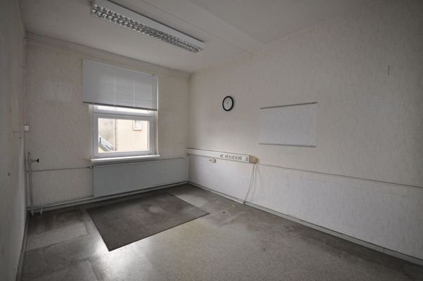 47 Büro.JPG