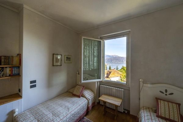 Schlafen (third bedroom)