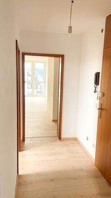 Flur Blickrichtung Wohnzimmer