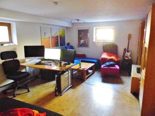 Studio der ELW im Hang.JPG