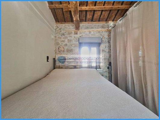 b0741497982546e4aab81c60e56ec3d9-original