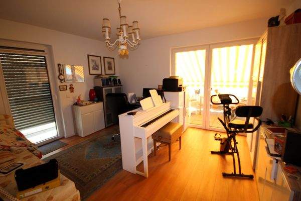 Zimmer mit Zugang Terrasse