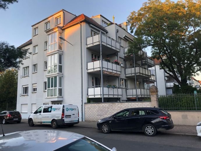 3 Raum Wohnung mit Tiefgaragenplatz in ruhiger Lage zu verkaufen