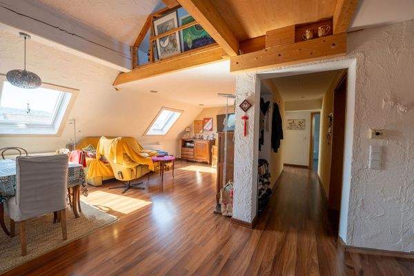 Wohn- und Essbereich DG-Wohnung