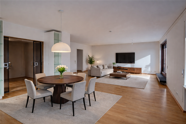 großzügiges  Wohnen 