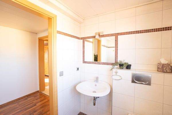 Tageslichtbad mit Wanne DG