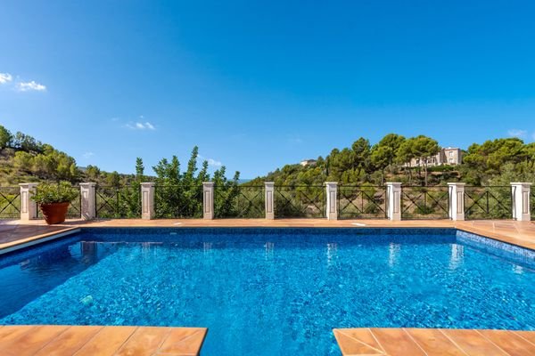 Beeindruckende Villa mit Pool und Weitblick in Calvia