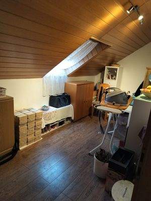 Aufbewahrungs- oder Hauswirtschaftsraum